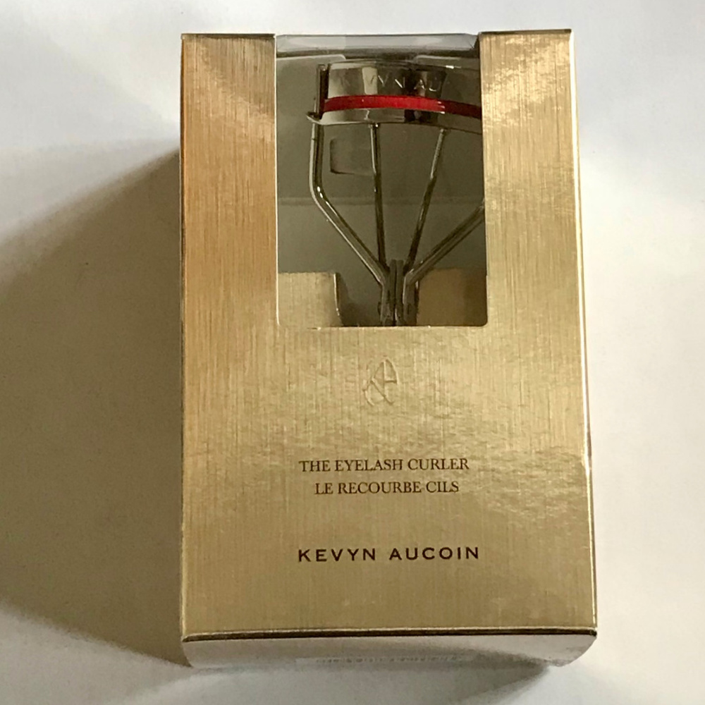 Kevin Aucoin "The Eyelash Curler"